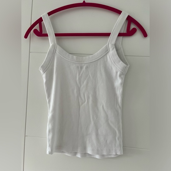 Abercrombie Soft AF Essential Collection - Ribbed Tank - Picture 3 of 3